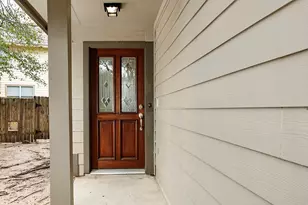 51 Wickerdale Pl, The Woodlands, TX 77382 - Photo 2