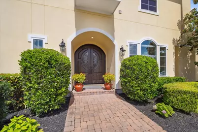 86 S Creekside Court, Houston, TX 77055 - Photo 2
