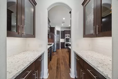 86 S Creekside Court, Houston, TX 77055 - Photo 16