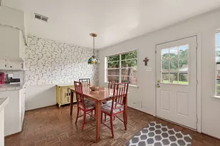 9235 Sharpview Dr, Houston, TX 77036 - Photo 10