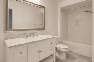 1100 Richmond Ave, Houston, TX 77006 - Photo 14