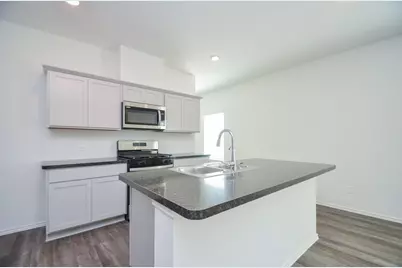 5778 Hampton Valley Dr, Houston, TX 77373 - Photo 4