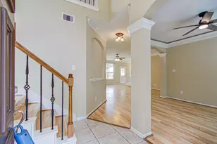4731 Silverlake Dr, Sugar Land, TX 77479 - Photo 4