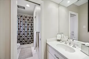 2160 Dryden Rd, Houston, TX 77030 - Photo 30