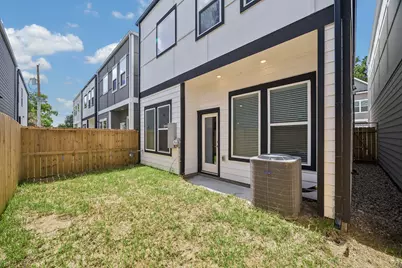 208 Clark Meadows Lane, Houston, TX 77076 - Photo 16