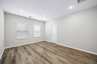208 Clark Meadows Lane, Houston, TX 77076 - Photo 8