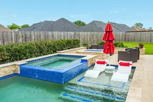 64 Poppy Ct, Lake Jackson, TX 77566 - Photo 16