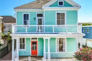 2010 Rosenberg St, Galveston, TX 77550 - Photo 50