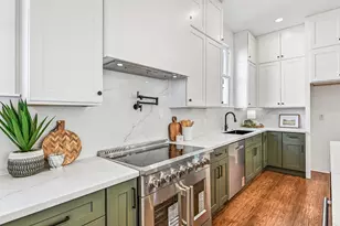 2010 Rosenberg St, Galveston, TX 77550 - Photo 18