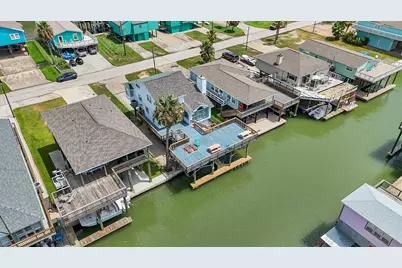 313 Schooner Drive, Freeport, TX 77541 - Photo 2