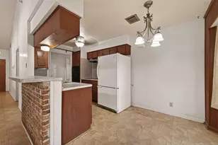 4303 Brownstone Ln, Houston, TX 77053 - Photo 8