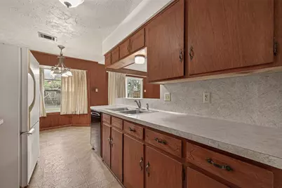 4303 Brownstone Lane, Houston, TX 77053 - Photo 12