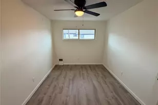 5130 Engleford St, Houston, TX 77026 - Photo 8