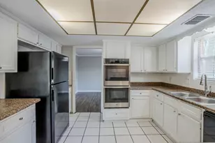 10610 Dunbrook Dr, Houston, TX 77070 - Photo 22