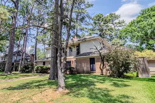 10610 Dunbrook Dr, Houston, TX 77070 - Photo 2