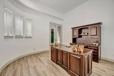 98 Dorado Drive, Friendswood, TX 77546 - Photo 8