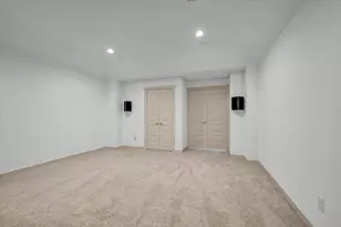 98 Dorado Dr, Friendswood, TX 77546 - Photo 46