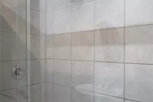 11619 Bowlan Ln, Houston, TX 77035 - Photo 8