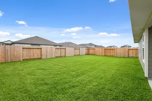 2512 Old Glory Ln, Bay City, TX 77414 - Photo 20