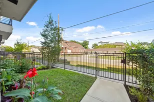 5703 Larkin St, Houston, TX 77007 - Photo 38
