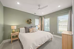 5703 Larkin St, Houston, TX 77007 - Photo 8