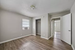 5107 Clover St, Houston, TX 77033 - Photo 6