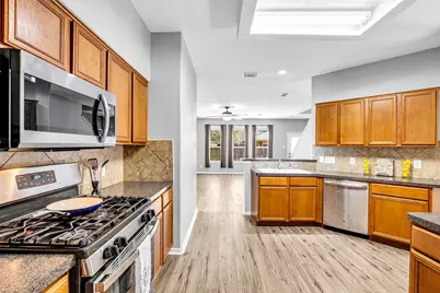 5026 Forest Hurst Drive, Spring, TX 77373 - Photo 10