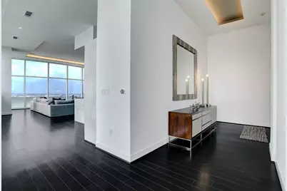 4521 San Felipe Street #3201, Houston, TX 77027 - Photo 2