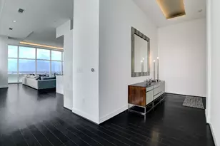 4521 San Felipe St, Houston, TX 77027 - Photo 2