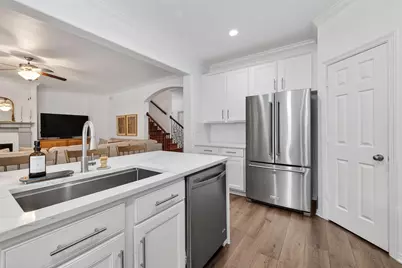 66 S Longsford Circle, The Woodlands, TX 77382 - Photo 22