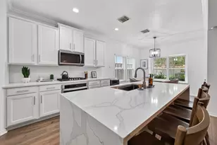 66 S Longsford Cir, The Woodlands, TX 77382 - Photo 18