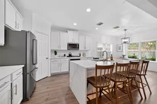 66 S Longsford Cir, The Woodlands, TX 77382 - Photo 16