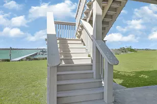 747 Waypoint Dr, Palacios, TX 77465 - Photo 10