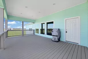 747 Waypoint Dr, Palacios, TX 77465 - Photo 12