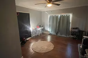 105 N Carver St, Edna, TX 77957 - Photo 14