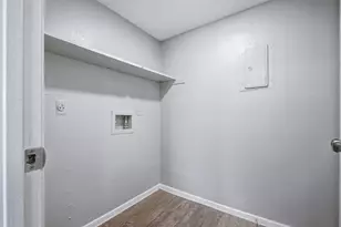3754 Tanglewilde St, Houston, TX 77063 - Photo 14