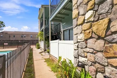 3754 Tanglewilde Street #C3, Houston, TX 77063 - Photo 18