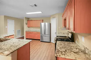 1006 Stillgate Ct Ct, Spring, TX 77373 - Photo 6