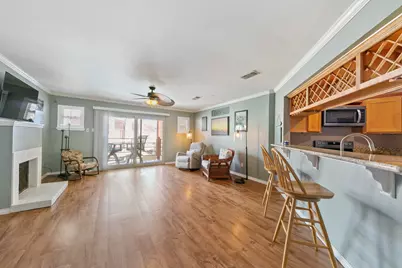 7312 Seawall Boulevard #208, Galveston, TX 77551 - Photo 4