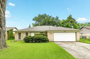 129 La Laja Dr, Angleton, TX 77515 - Photo 1