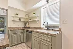 5522 Sycamore Creek Dr, Houston, TX 77345 - Photo 16