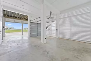 11418 Starfish Ln, Galveston, TX 77554 - Photo 38