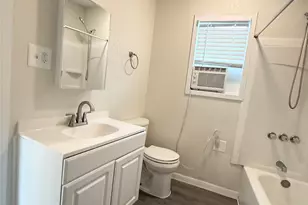 8 Piney Way, Angleton, TX 77515 - Photo 18