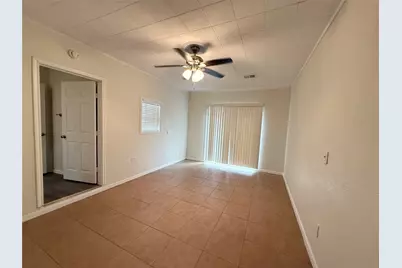 8 Piney Way, Angleton, TX 77515 - Photo 16