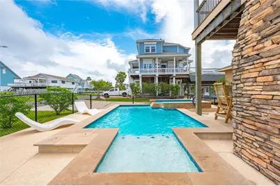 1301 Maui Dr Drive, Tiki Island, TX 77554 - Photo 38