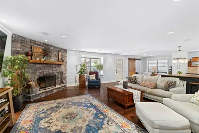 2710 Colonial Drive, Dickinson, TX 77539 - Photo 4