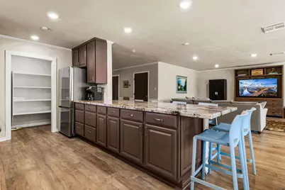 361 S Lakeside Drive, Huntsville, TX 77320 - Photo 14