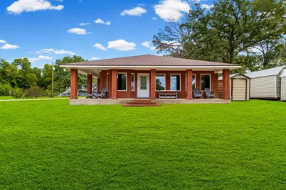 361 S Lakeside Drive, Huntsville, TX 77320 - Photo 2