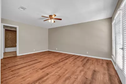 110 Buttercup Street, Lake Jackson, TX 77566 - Photo 20