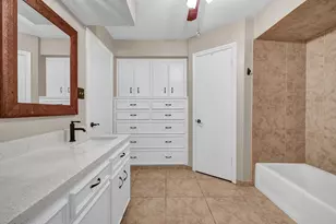 110 Buttercup St, Lake Jackson, TX 77566 - Photo 24